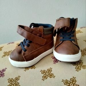 Infant boots size 3